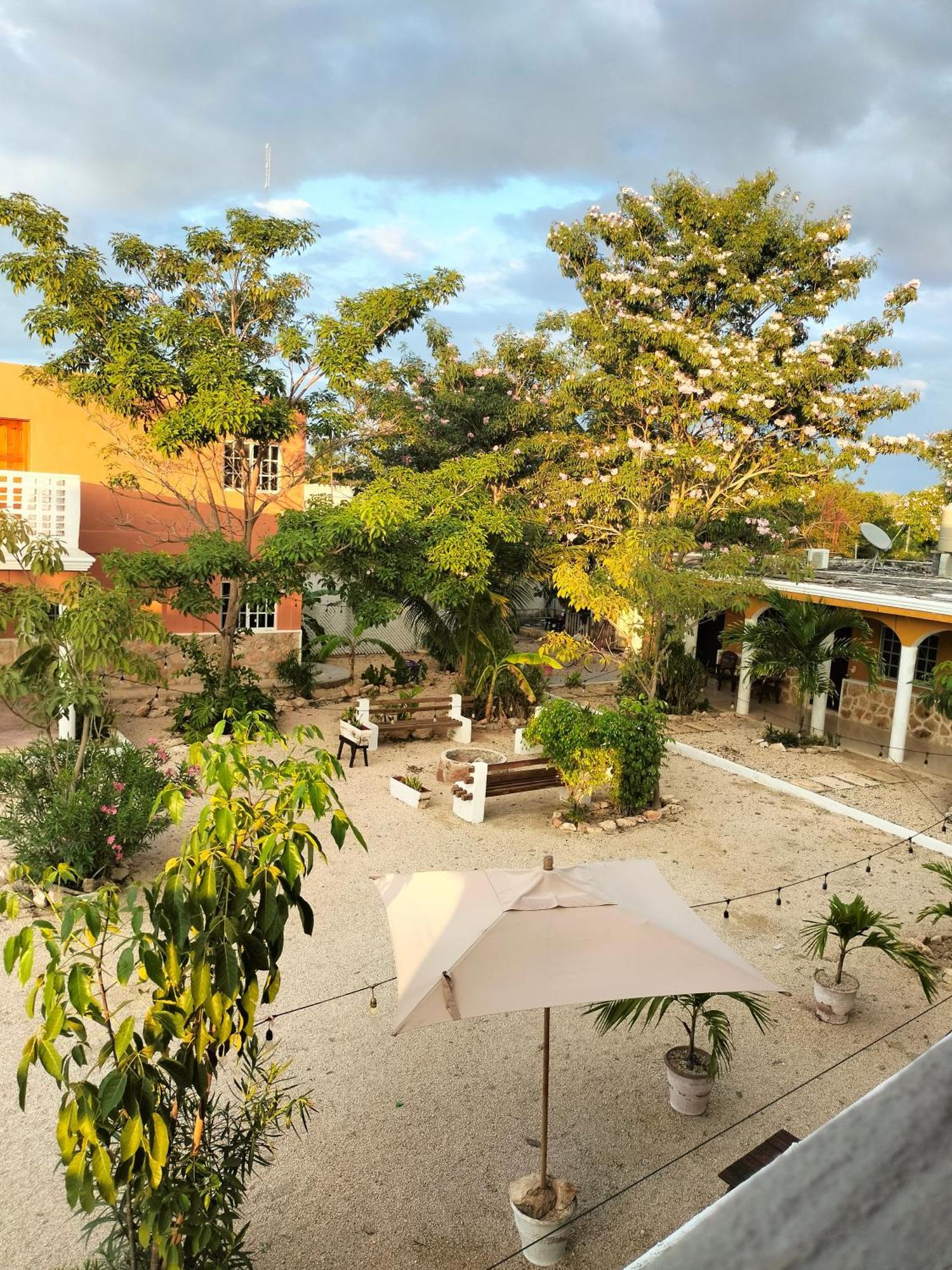 Villa Gabriela Celestun -Hotel & Restaurant Екстериор снимка